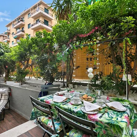 Casa Amorosa Town Center With Terrace And A/c - Happy * Alassio
