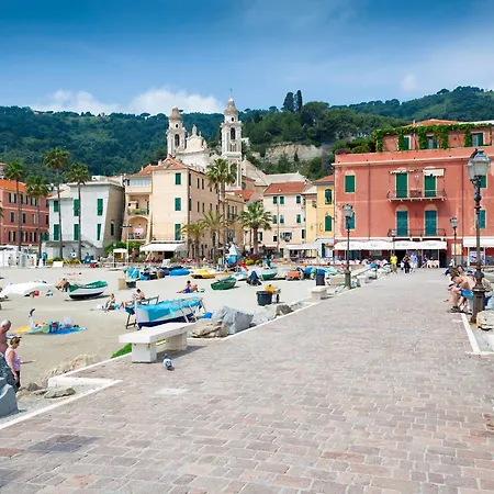 Apartment Casa Amorosa Town Center With Terrace And A/c - Happy Alassio