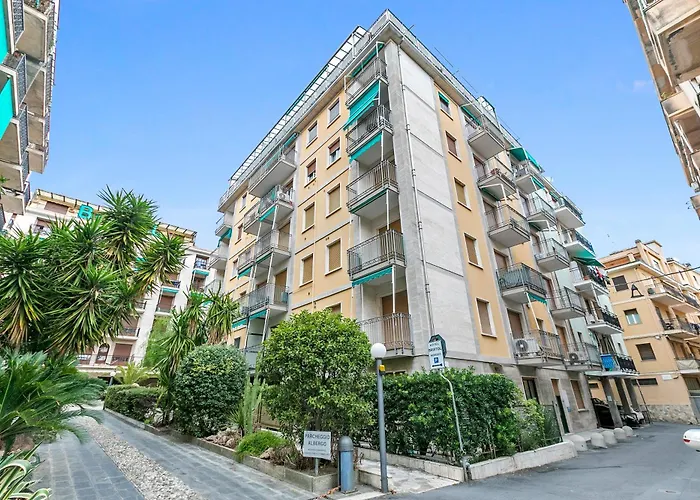 Casa Amorosa Town Center - Happy Rentals * Alassio